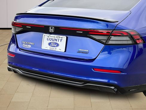 Used 2023 Honda Accord Sport image 37