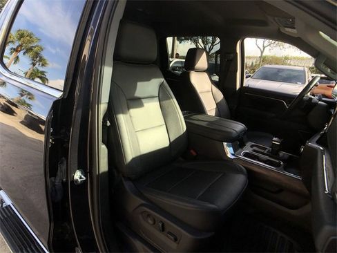 Used 2023 GMC Sierra 1500 SLT w/ SLT Premium Plus Package image 31