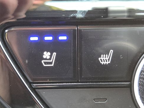 Certified 2023 Honda Accord Touring image 6