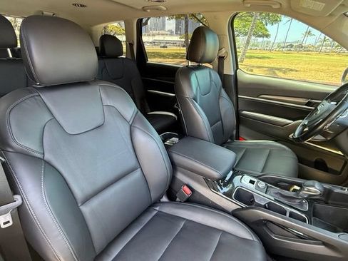 Used 2021 Kia Telluride S FWD image 3