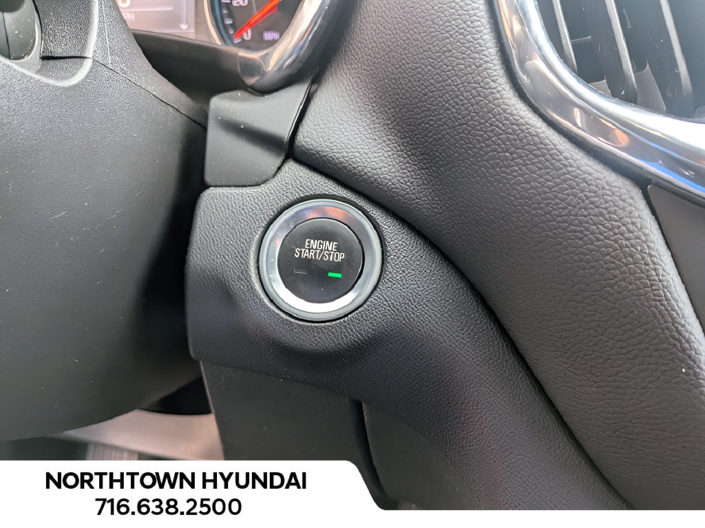 Used 2023 Chevrolet Equinox LT FWD image 14