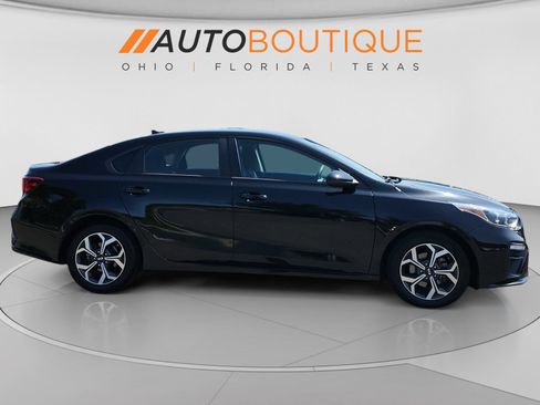 Used 2020 Kia Forte LXS FWD image 6