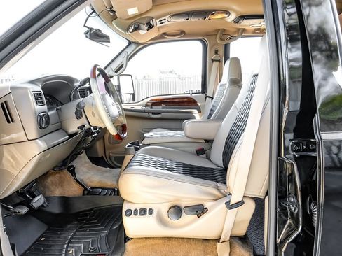 Used 2002 Ford Excursion Limited image 4