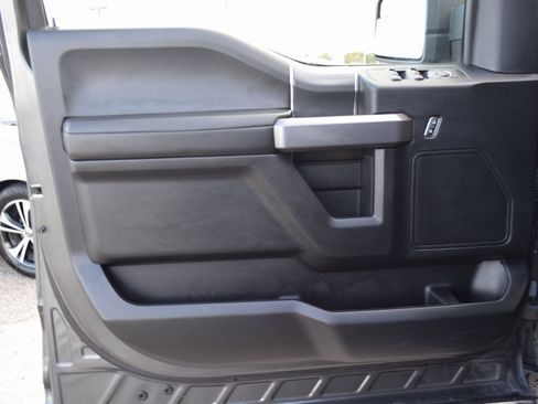 Used 2019 Ford F150 XLT w/ Equipment Group 302A Luxury image 19