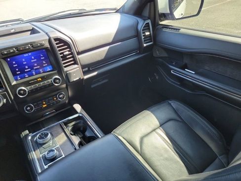 Used 2021 Ford Expedition Max Limited image 23