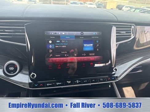 Used 2022 Jeep Wagoneer Series II AWD/4WD image 23