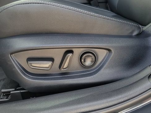 Used 2026 Toyota Camry SE FWD image 16
