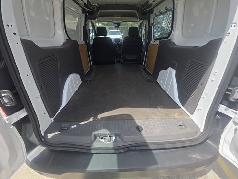 Used 2019 Ford Transit Connect XL FWD image 6