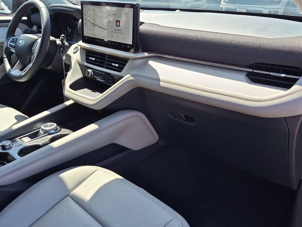 New 2026 Ford Explorer Active w/ Active Comfort Package RWD image 11