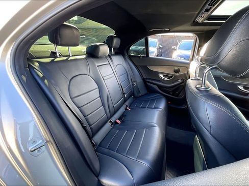 Used 2019 Mercedes-Benz C 300 Sedan image 30