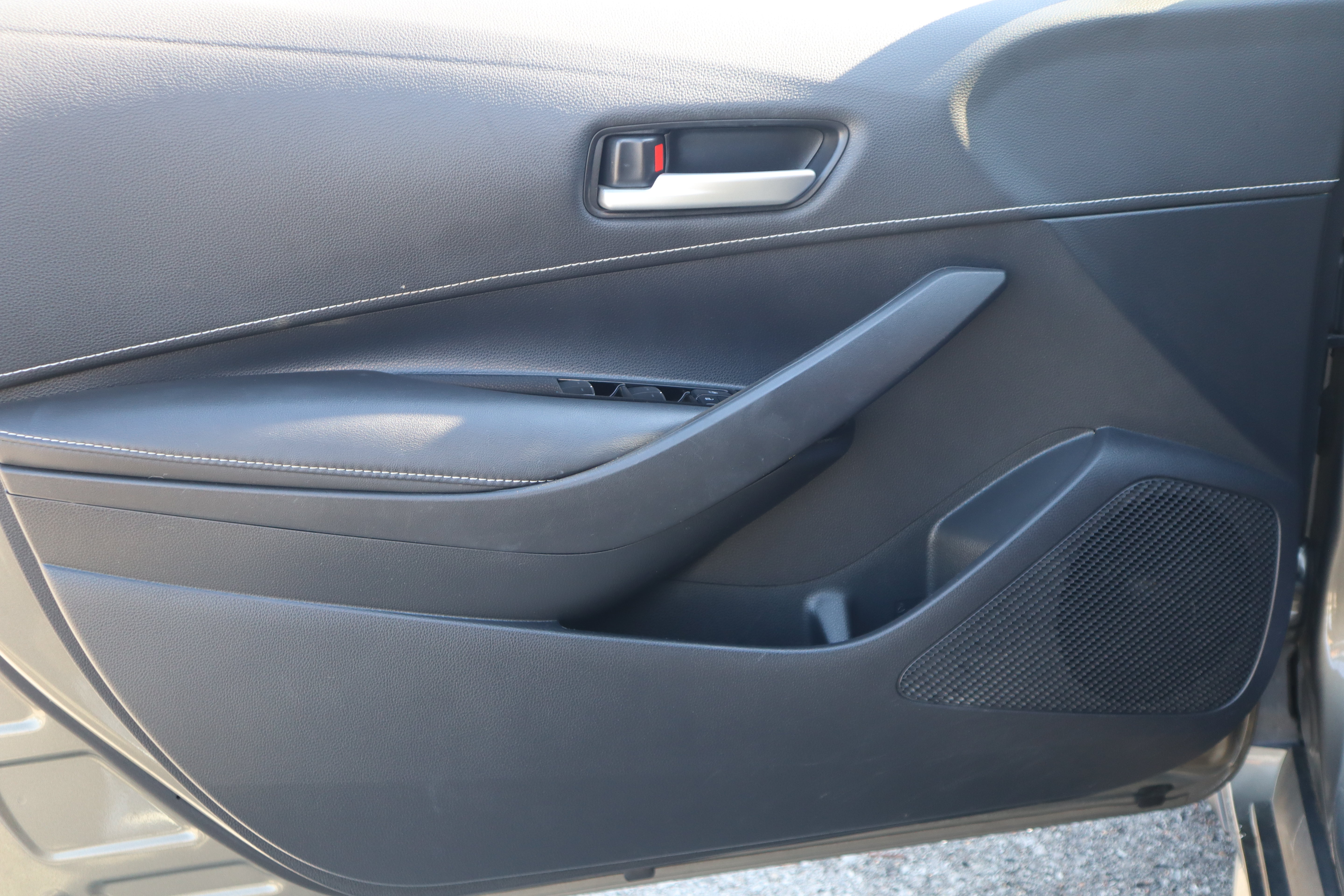 Used 2019 Toyota Corolla SE FWD image 22