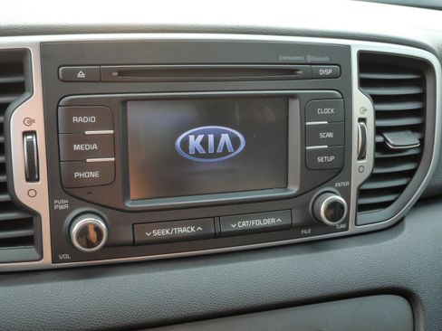 Used 2017 Kia Sportage LX FWD image 21
