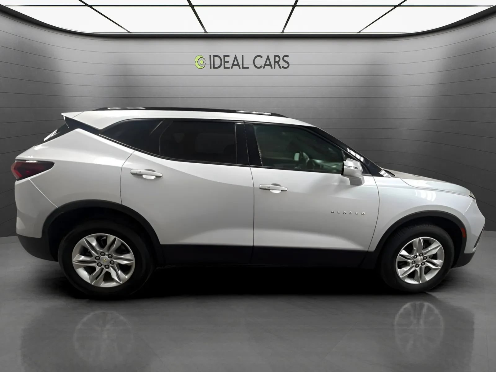 Used 2021 Chevrolet Blazer LT FWD image 4