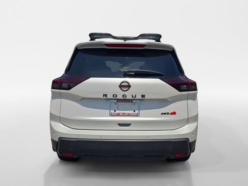 Used 2026 Nissan Rogue SV AWD/4WD image 4