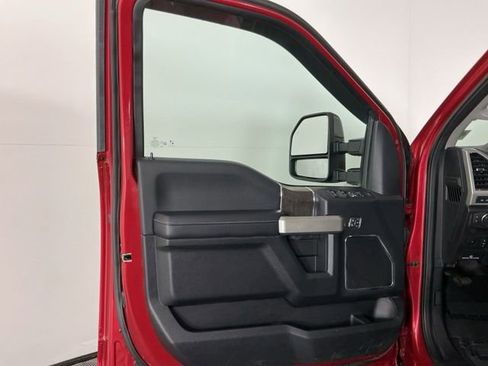 Used 2021 Ford F350 Lariat w/ Tremor Off-Road Package AWD/4WD image 13
