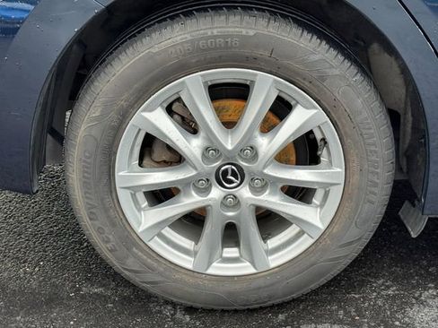 Used 2018 MAZDA MAZDA3 Sport w/ Preferred Equipment Package FWD image 12