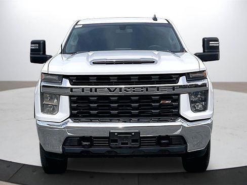 Used 2020 Chevrolet Silverado 2500 LT w/ Z71 Off-Road Package image 3