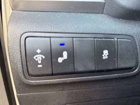 Used 2017 Hyundai Tucson SE Plus w/ Cargo Package image 11