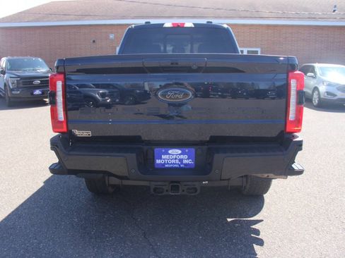 Certified 2025 Ford F350 Lariat w/ Lariat Ultimate Package AWD/4WD image 4