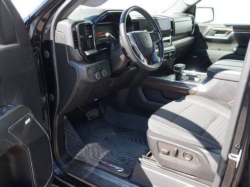 Used 2023 Chevrolet Silverado 1500 RST image 14