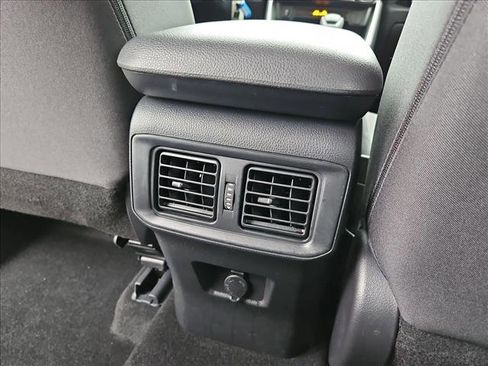 Used 2025 Toyota RAV4 LE AWD/4WD image 17