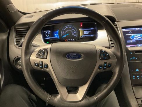 Used 2015 Ford Taurus SEL w/ Equipment Group 201A FWD image 16
