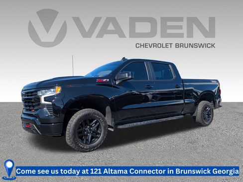 Used 2024 Chevrolet Silverado 1500 LT Trail Boss w/ Convenience Package II image 1