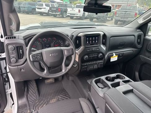 New 2026 Chevrolet Silverado 1500 Custom Trail Boss w/ LPO, Dark Essentials Package AWD/4WD image 15