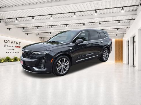 Used 2020 Cadillac XT6 Premium Luxury FWD image 4