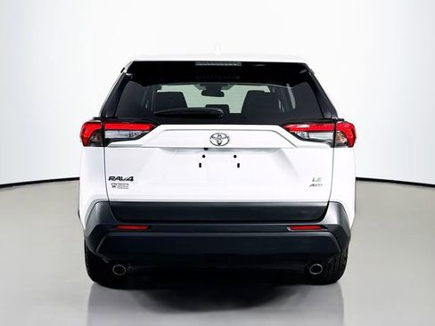 Certified 2024 Toyota RAV4 LE AWD/4WD image 7