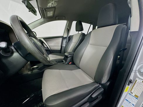Used 2014 Toyota RAV4 LE AWD/4WD image 19