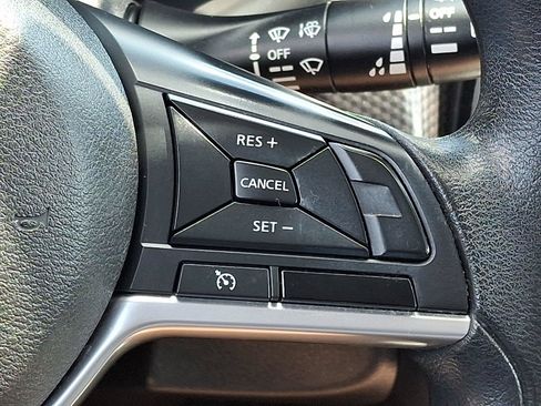 Used 2019 Nissan Kicks S FWD image 24