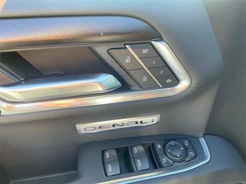 New 2026 GMC Sierra 1500 Denali w/ Denali Reserve Package image 26