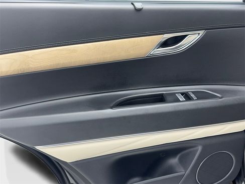 Used 2023 Genesis GV80 3.5T image 45