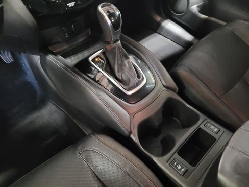 Used 2017 Nissan Rogue Sport SL w/ SL Premium Package image 26