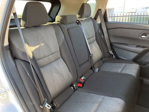 Used 2025 Nissan Rogue SV FWD image 24