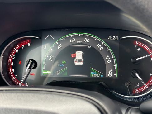 Certified 2025 Toyota RAV4 LE image 23