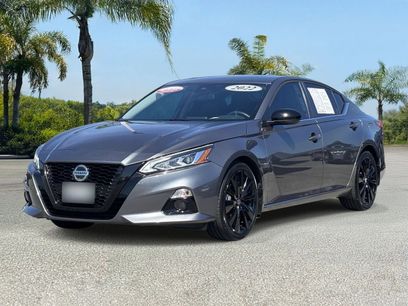 Certified 2022 Nissan Altima 2.5 SR w/ Midnight Edition Package