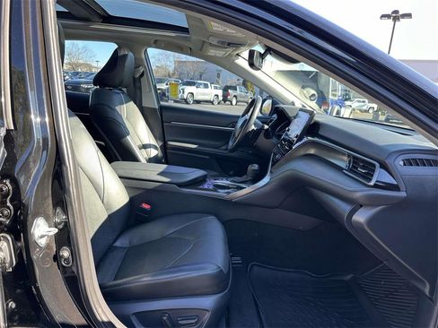 Used 2021 Toyota Camry XSE w/ Navigation Package image 12