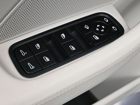 Certified 2023 Porsche Panamera Platinum Edition image 19