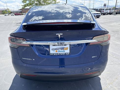 Used 2017 Tesla Model X 90D AWD/4WD image 7