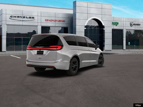 New 2026 Chrysler Pacifica Select image 7
