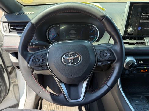 Used 2023 Toyota RAV4 SE w/ Weather & Moonroof Package AWD/4WD image 9