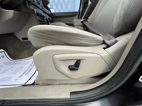 Used 2006 Jeep Commander image 11