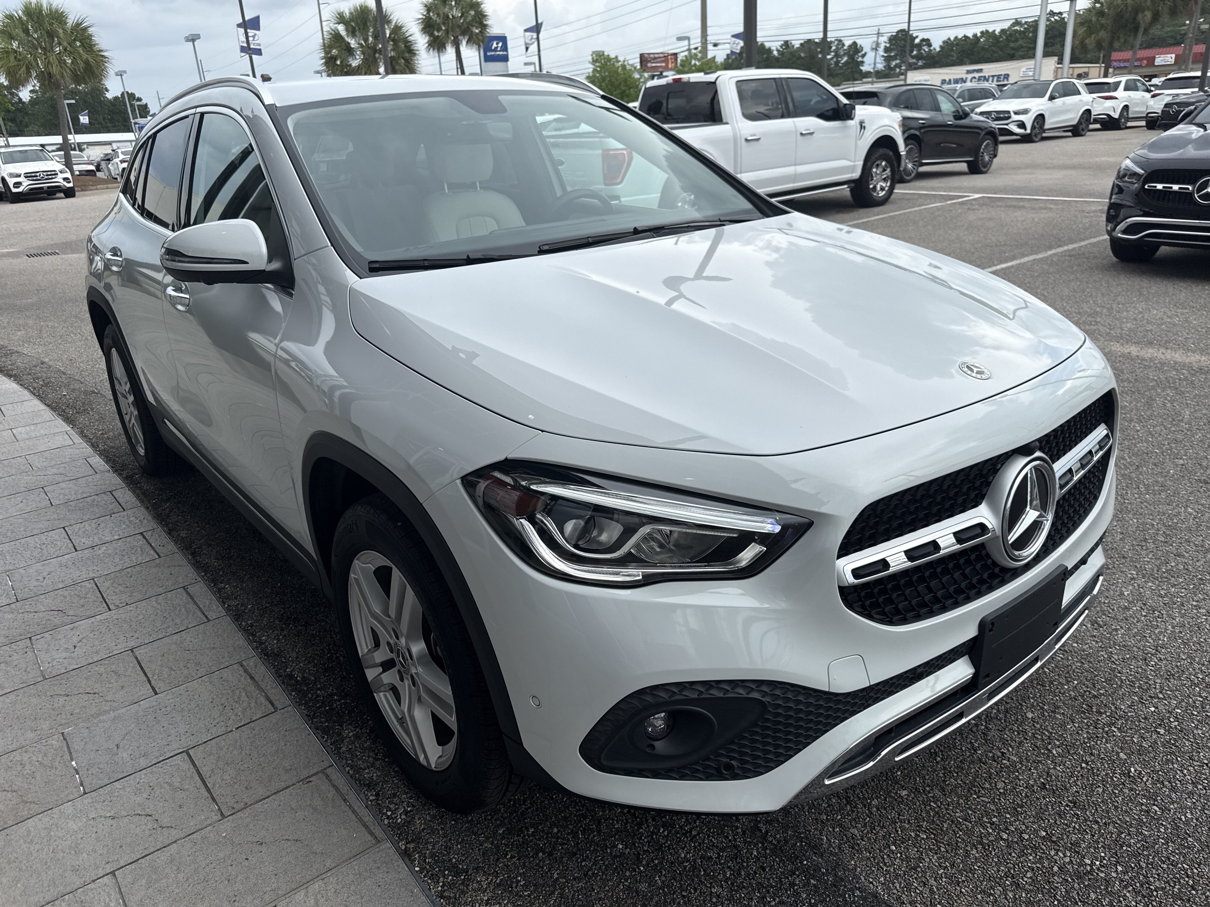 Certified 2023 Mercedes-Benz GLA 250 w/ Premium Package image 5