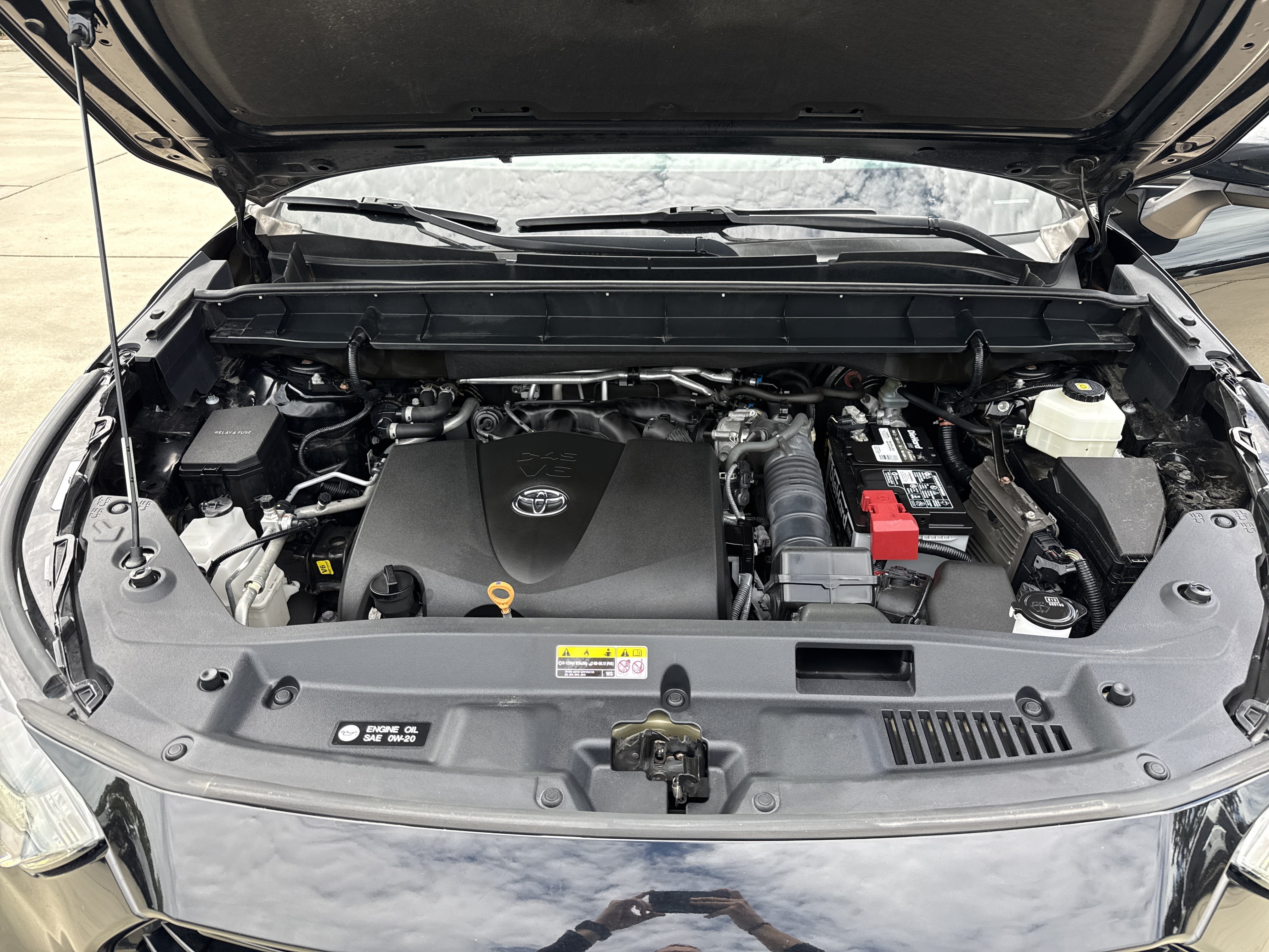 Used 2021 Toyota Highlander XSE AWD/4WD image 34