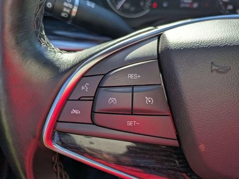 Certified 2024 Cadillac XT5 Premium Luxury w/ LPO, Floor Liner Package AWD/4WD image 17