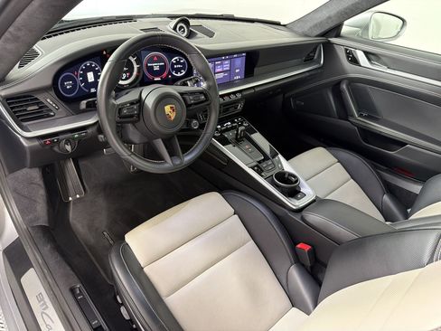 Used 2020 Porsche 911 Carrera S RWD image 4