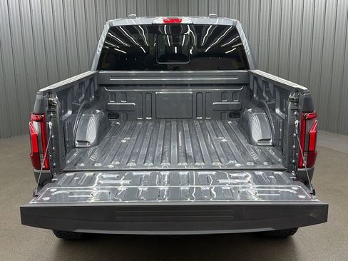 Used 2025 Ford F150 Lariat AWD/4WD image 18