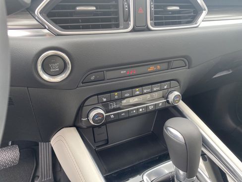 Used 2023 MAZDA CX-5 AWD 2.5 S w/ Premium Plus Pkg image 18